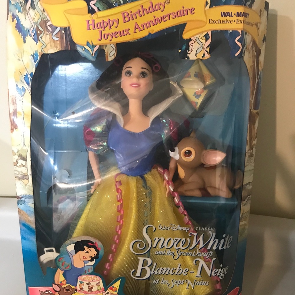 1996 Mattel Barbie - Snow White and the Seven Dwarfs - Happy Birthday Edition